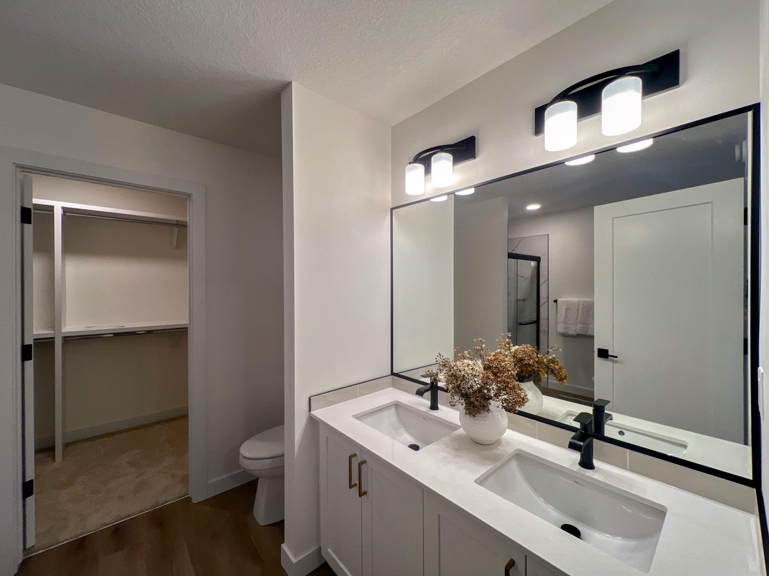 Primary Ensuite 1 Alquinn Homes Easton Showhome