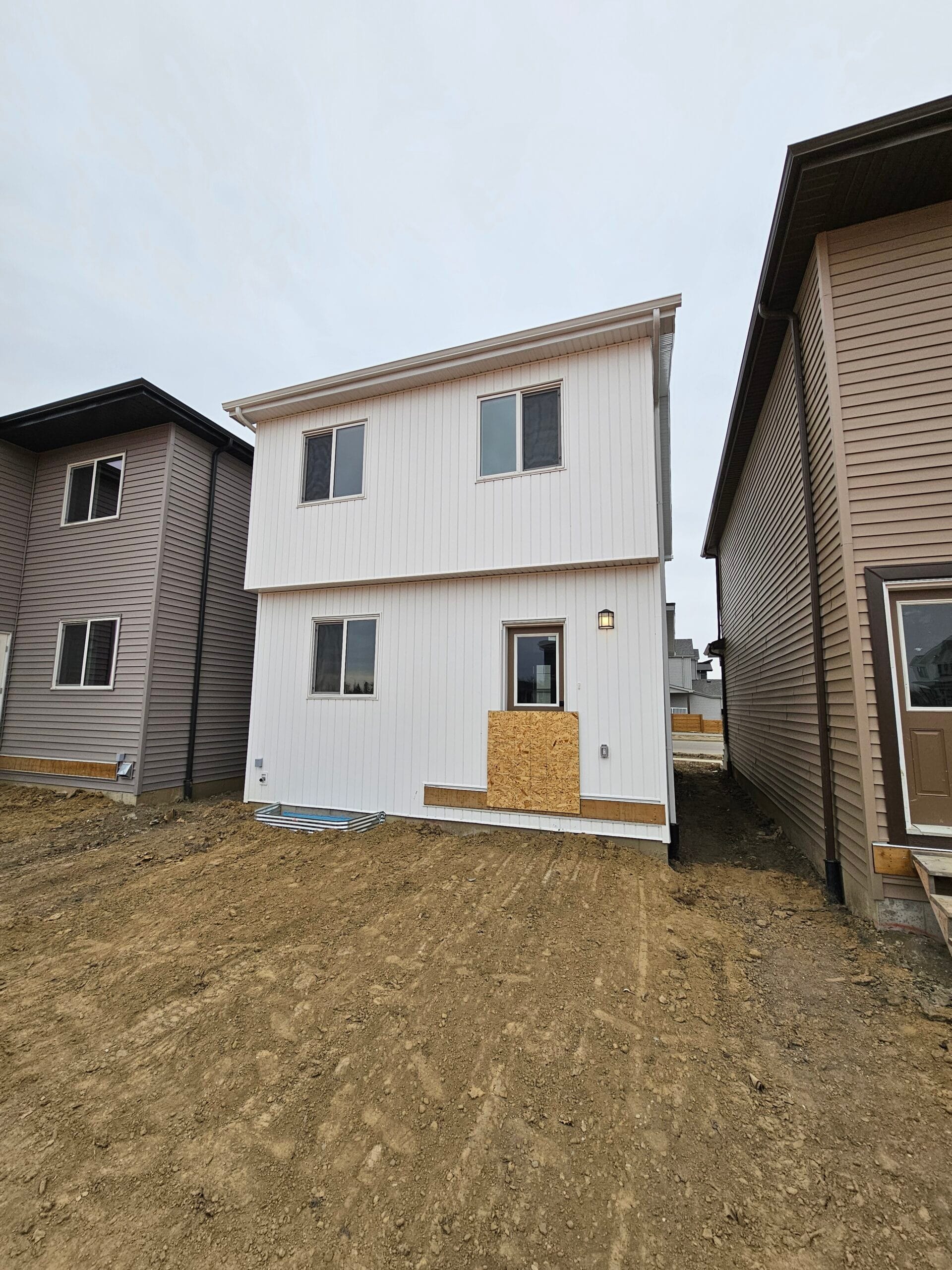 1098 McLeod – Back