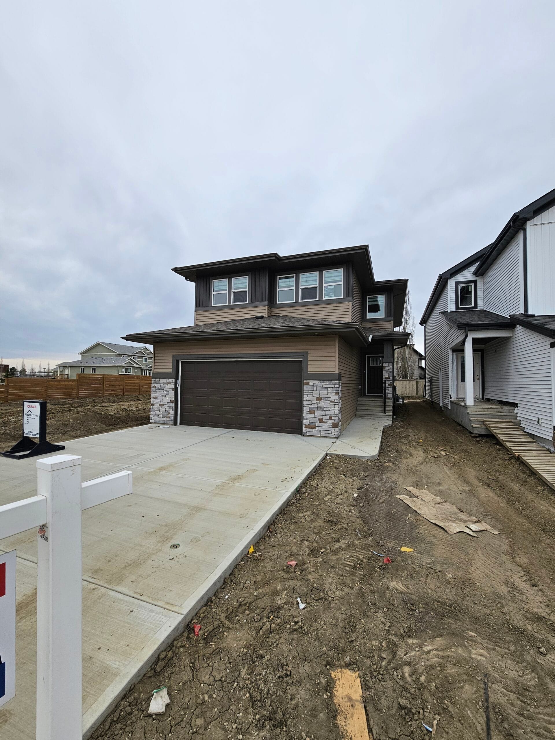 3 Emerson – Front
